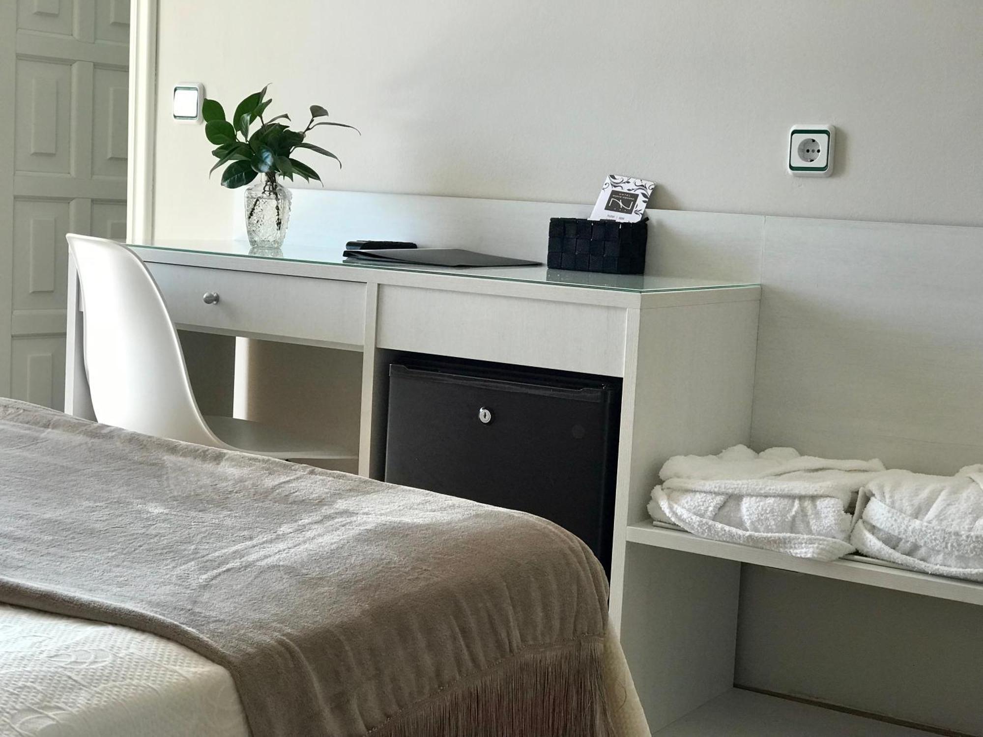 Hotel Nuevo Vichona Sanxenxo Habitación foto